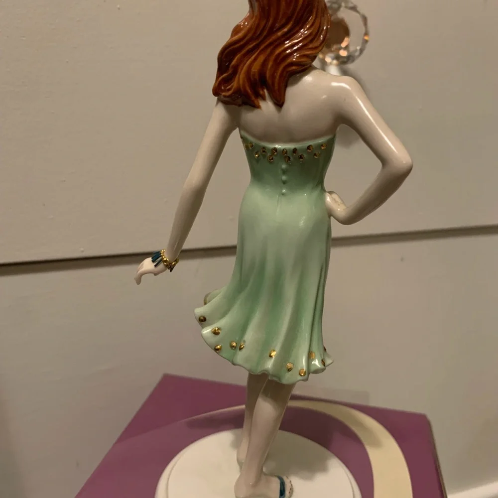 Coalport Birthstone Collection figurine  (May) - Picture 3 of 5